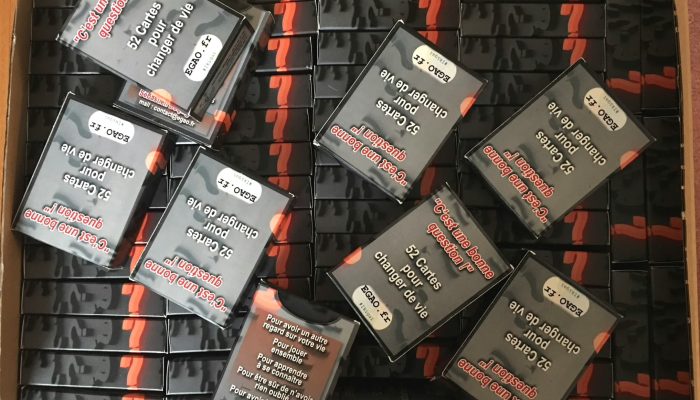 Le jeu de carte c'est une bonne question, prêt à être envoyé